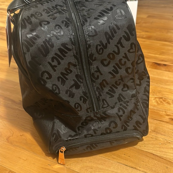 Juicy Couture carry on with wheels - Picture 4 of 9